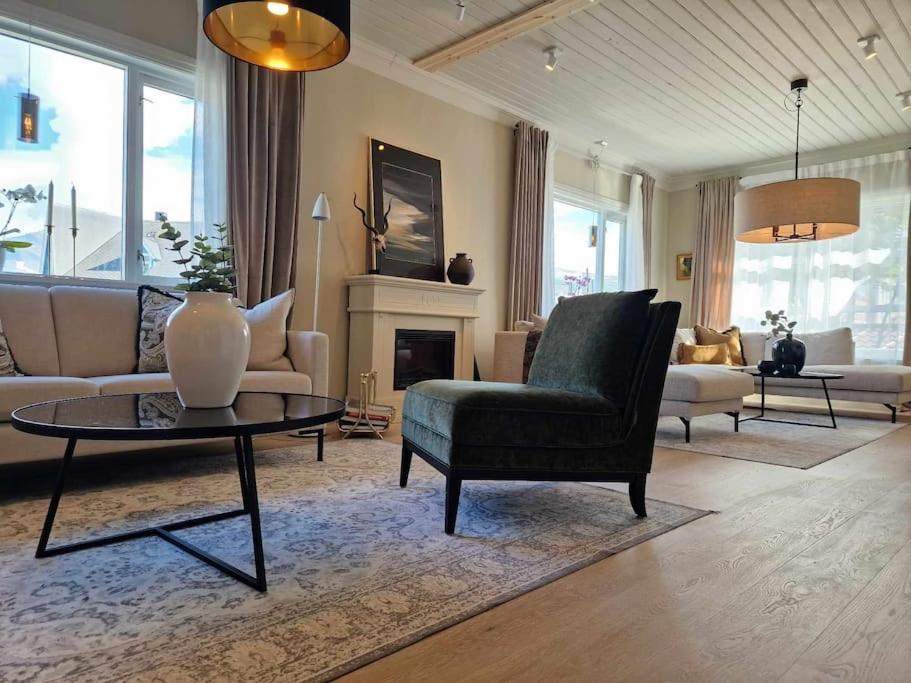 Villa Close To The City Centre Tromsø Eksteriør billede